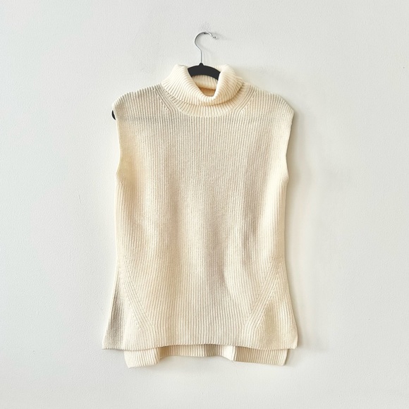 Everlane Sweaters - Everlane Cream Wool Chunky Knit Sleeveless Turtleneck Sweater
